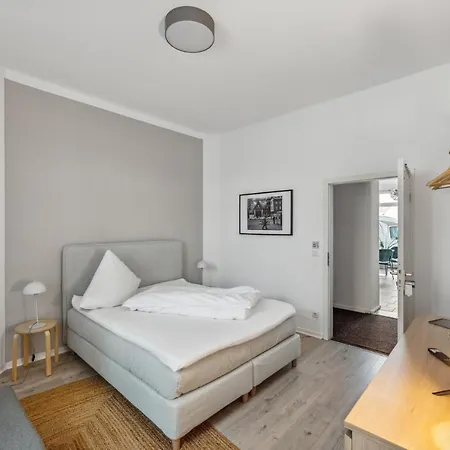 Arbio I 1a & Prenzlauerberg 3* ברלין