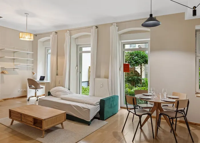 Arbio I 1a & Prenzlauerberg Lägenhetshotell 3*